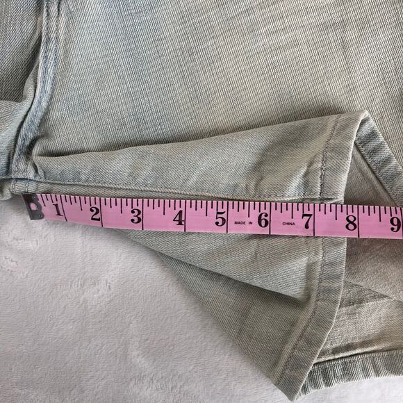Calvin Klein jean shorts Jorts Women’s sz 29 Denim Stonewash NWT Casper Blue - Picture 7 of 9